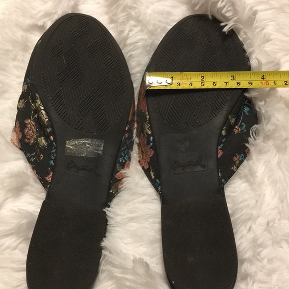 Qupid Floral Embroidered Flats - Picture 8 of 8